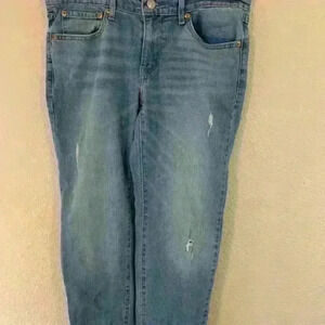 Levi's boyfriend jean sz 27 lowrise medium wash slight distressing casual comfy